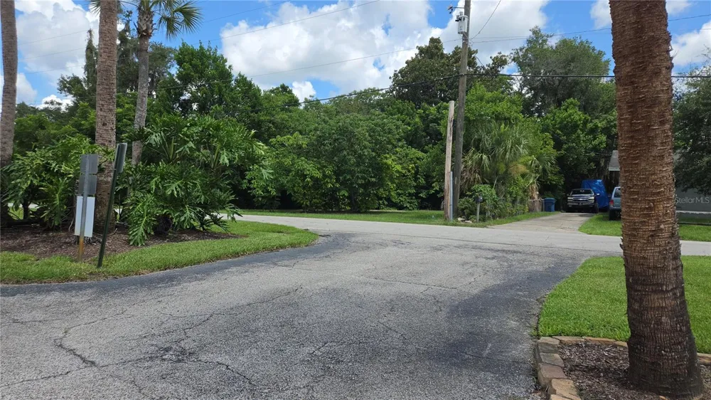100 E KENTUCKY AVENUE #103D Deland, FL 32724