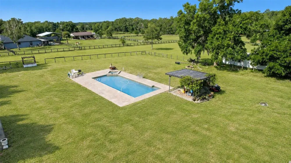 35405 STAGECOACH TRAIL Eustis, FL 32736