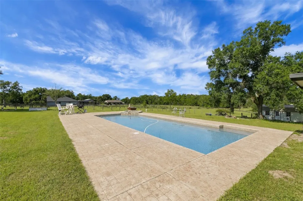 35405 STAGECOACH TRAIL Eustis, FL 32736