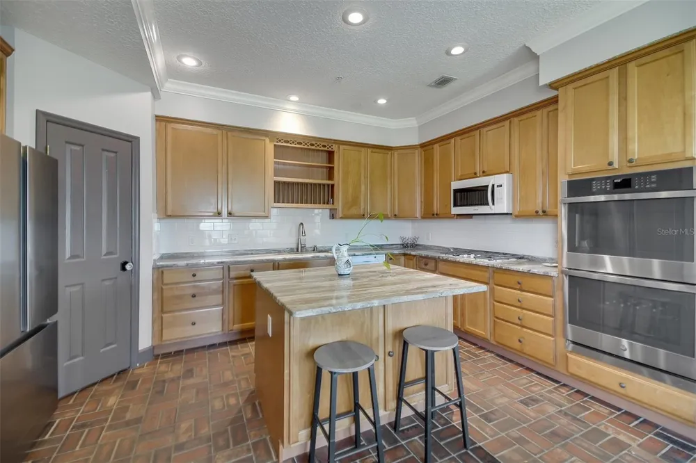 35405 STAGECOACH TRAIL Eustis, FL 32736