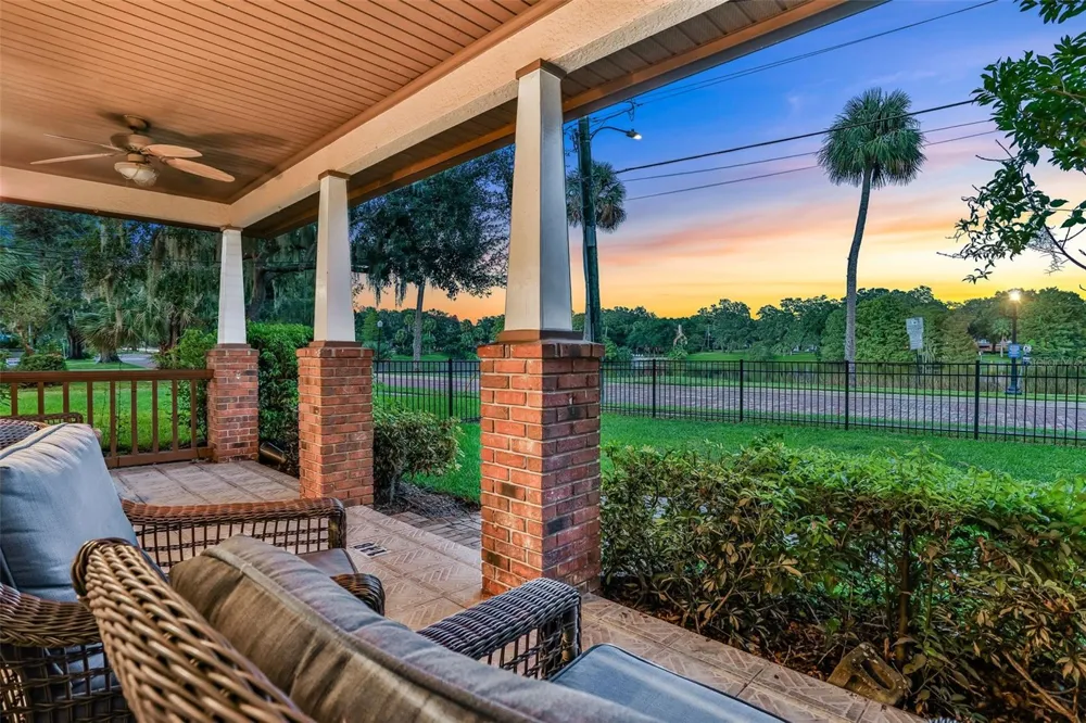 148 S THORNTON AVENUE Orlando, FL 32801