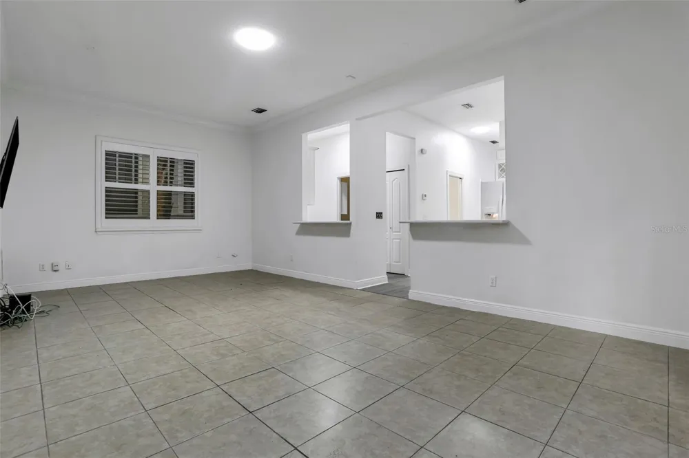 148 S THORNTON AVENUE Orlando, FL 32801
