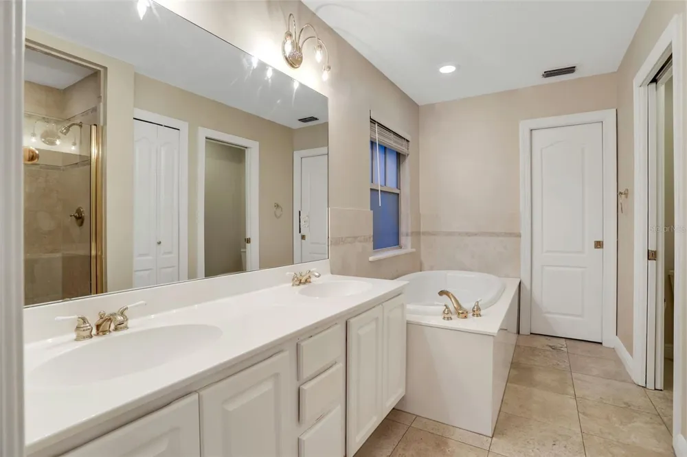 148 S THORNTON AVENUE Orlando, FL 32801
