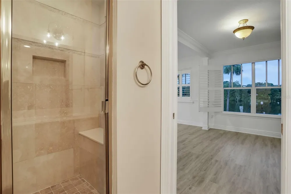 148 S THORNTON AVENUE Orlando, FL 32801