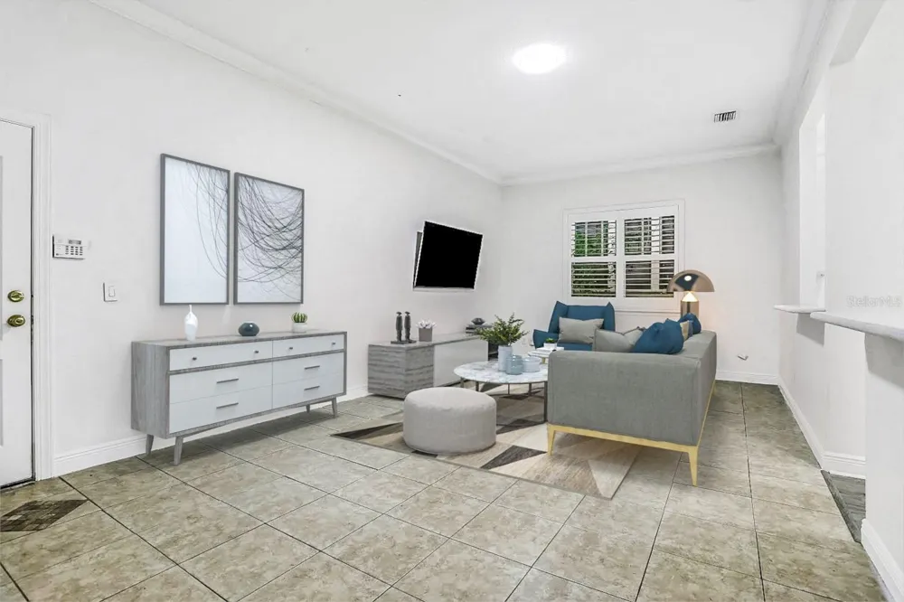 148 S THORNTON AVENUE Orlando, FL 32801