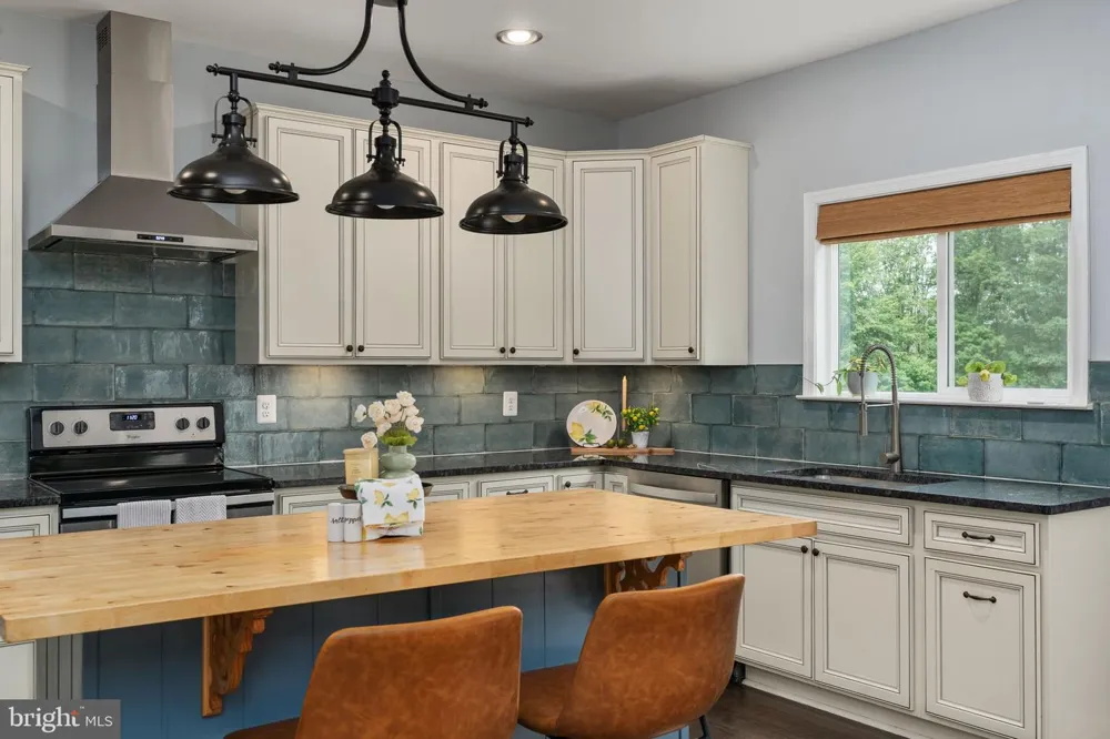 60 RIVER FALLS ROAD Fredericksburg, VA 22406