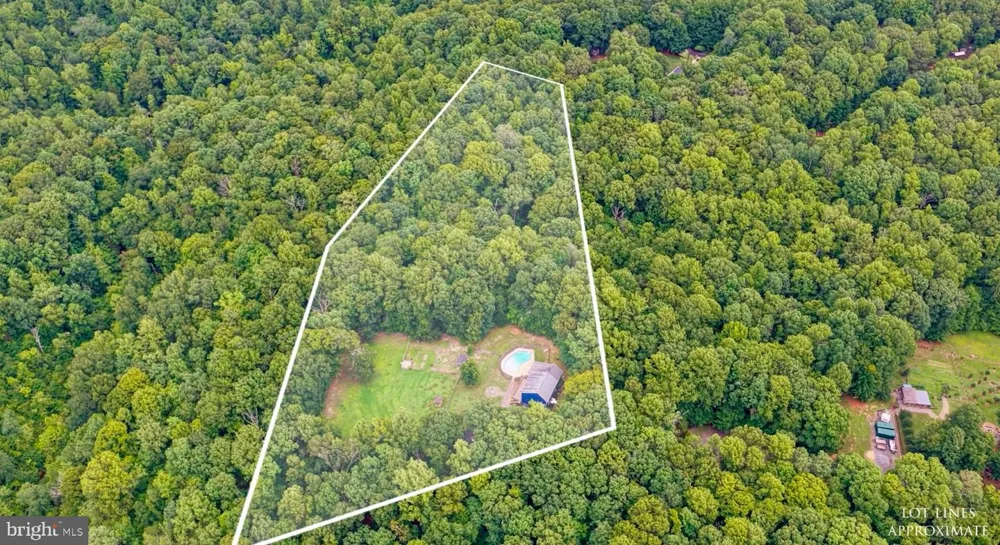 60 RIVER FALLS ROAD Fredericksburg, VA 22406