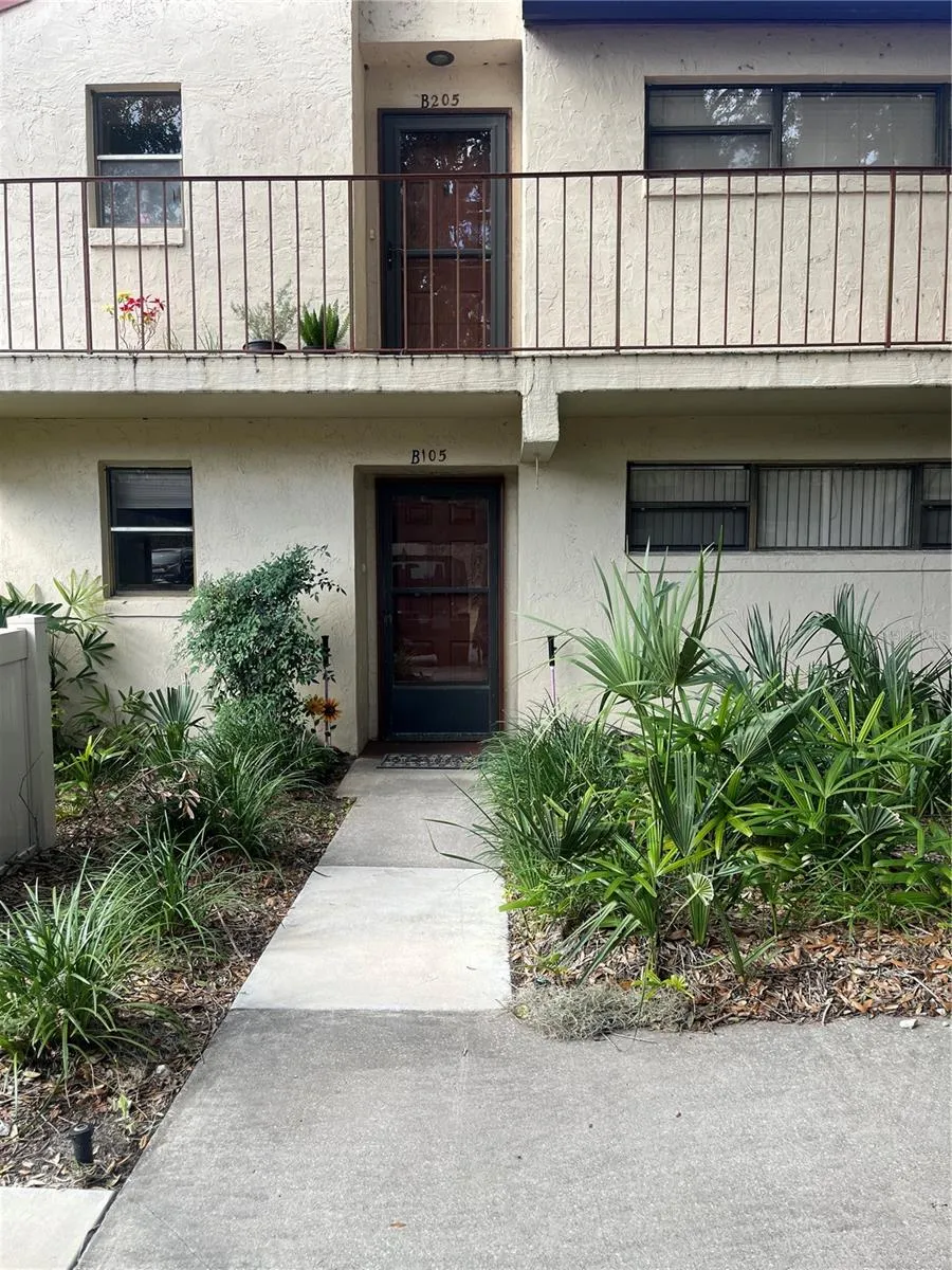 4300 BAYWOOD BOULEVARD #B105 Mount Dora, FL 32757