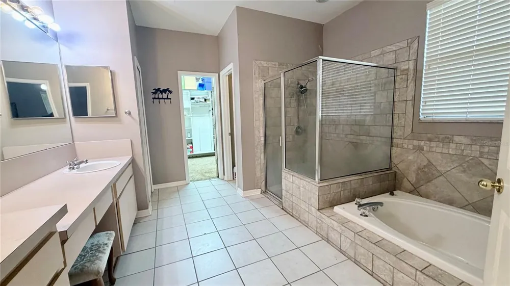 3806 TRIPLE JUMP STREET Valrico, FL 33596