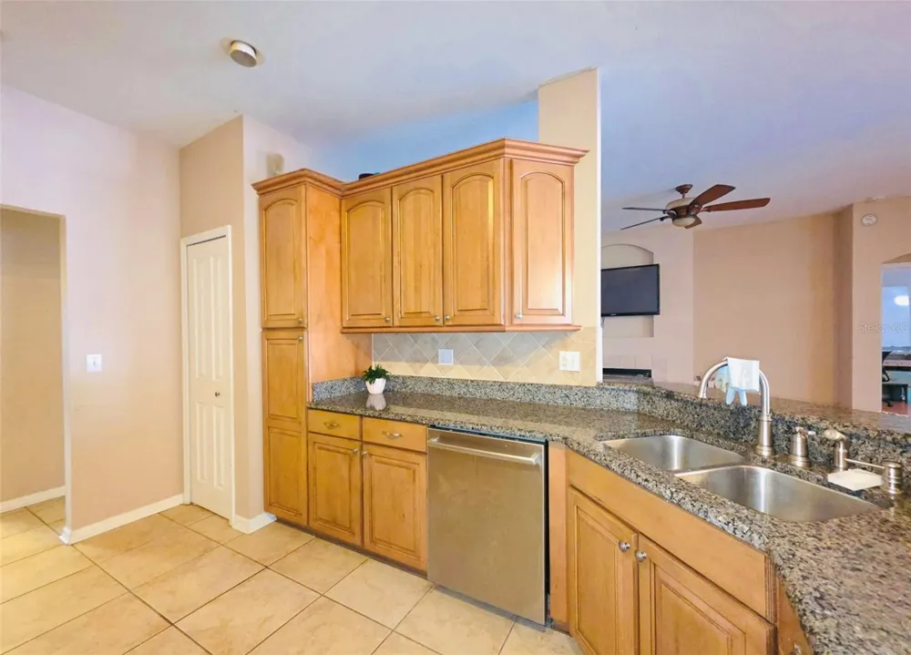 3806 TRIPLE JUMP STREET Valrico, FL 33596