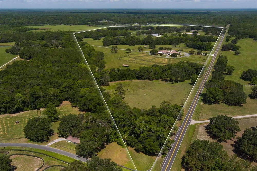9504 NW HWY 320 Micanopy, FL 32667