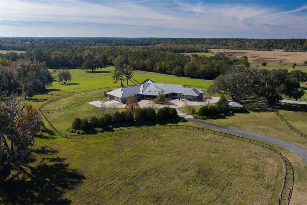 9504 NW HWY 320 Micanopy, FL 32667