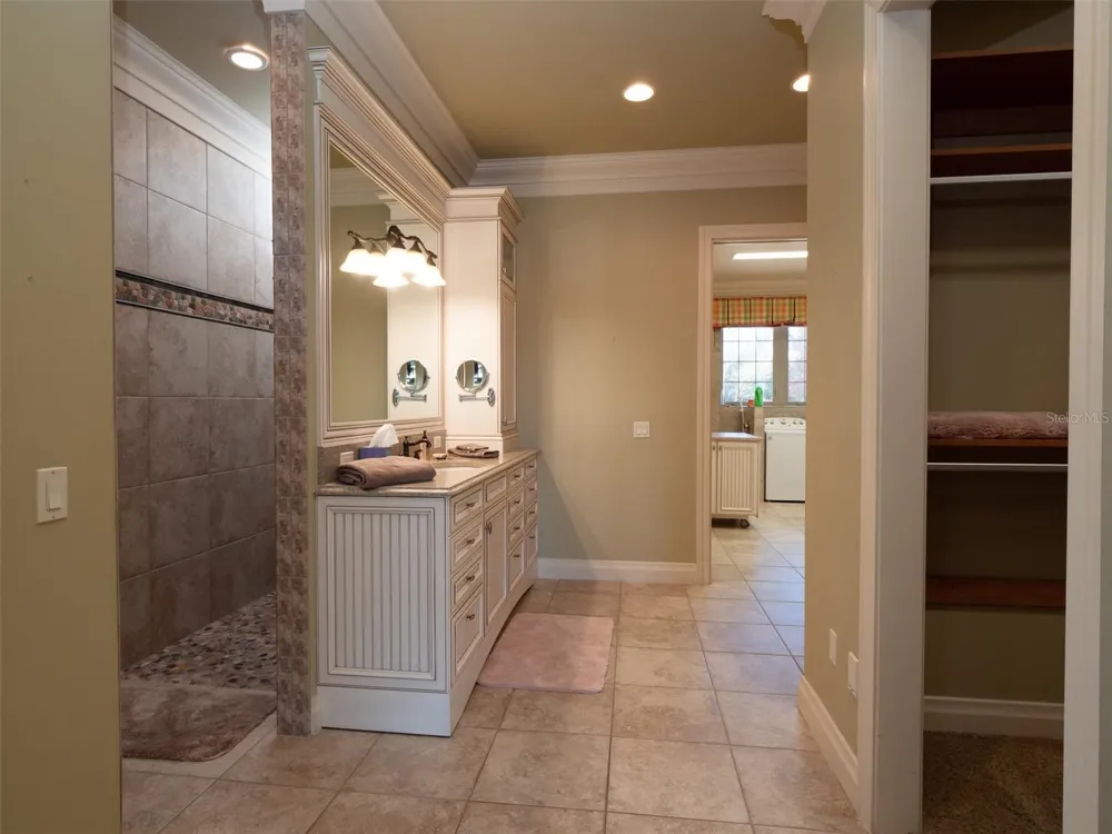9504 NW HWY 320 Micanopy, FL 32667
