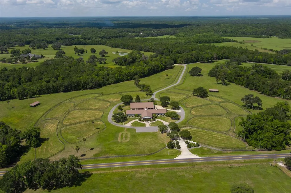 9504 NW HWY 320 Micanopy, FL 32667