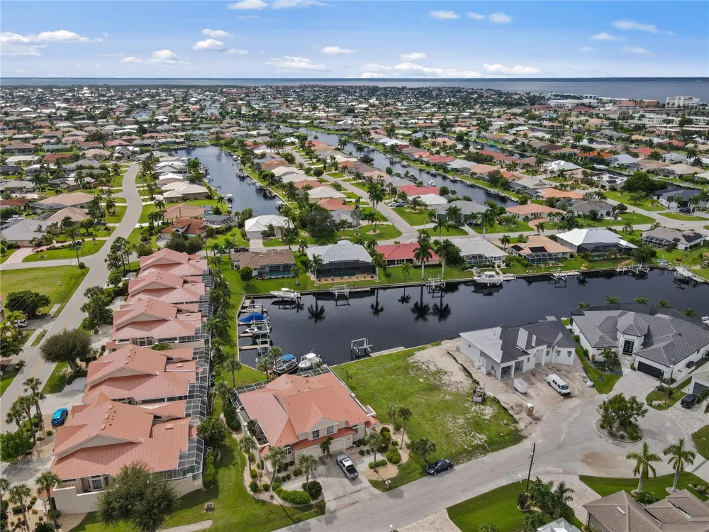 1217 GORDA CAY LANE Punta Gorda, FL 33950