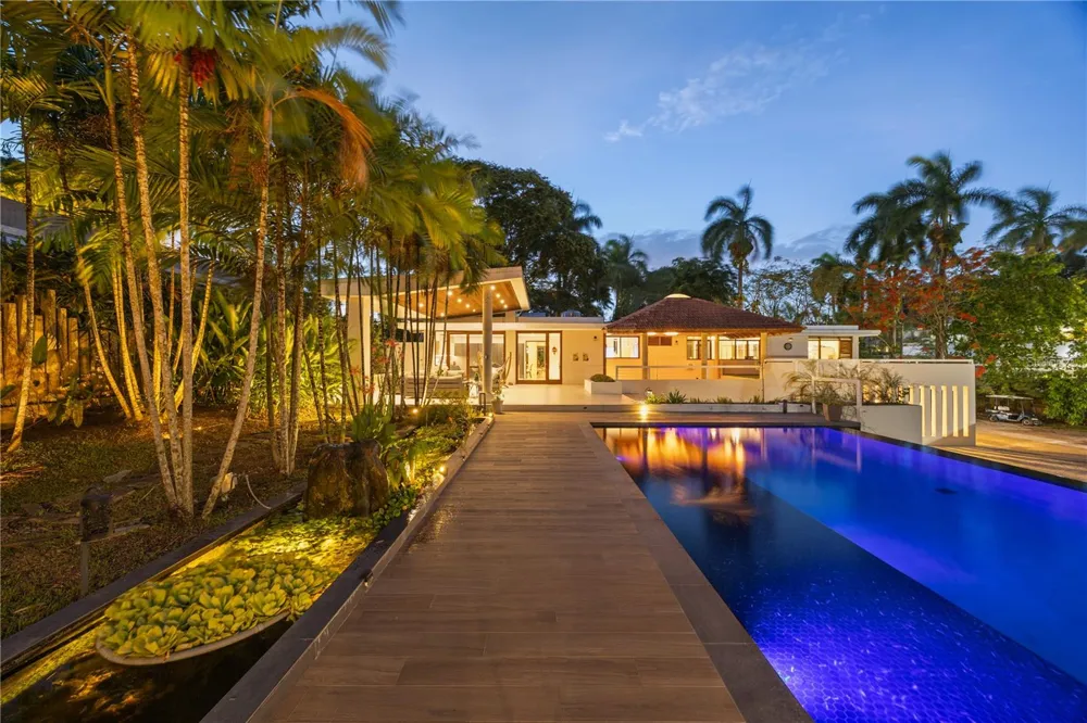 1841 BEGONIA ST, SANTA MARIA San Juan, PR 00927