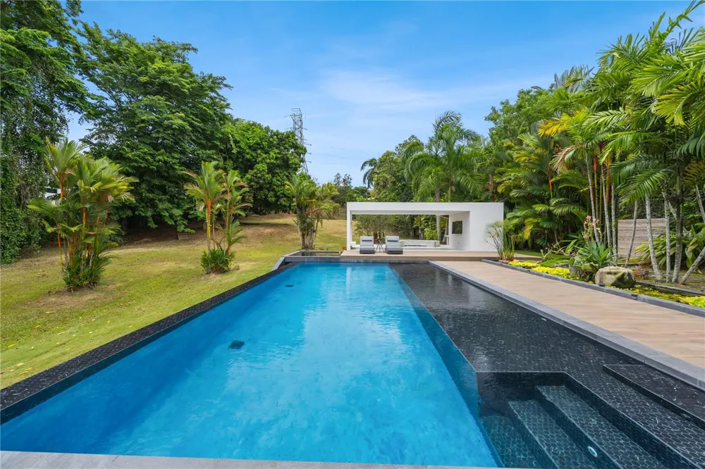 1841 BEGONIA ST, SANTA MARIA San Juan, PR 00927