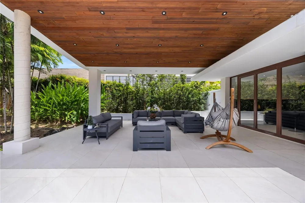 1841 BEGONIA ST, SANTA MARIA San Juan, PR 00927
