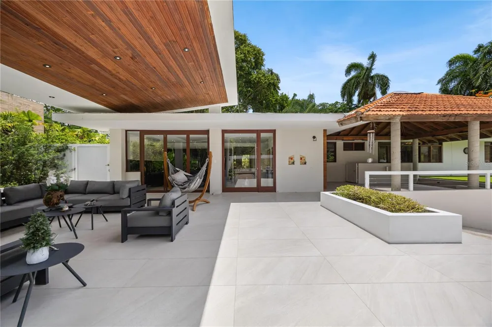 1841 BEGONIA ST, SANTA MARIA San Juan, PR 00927