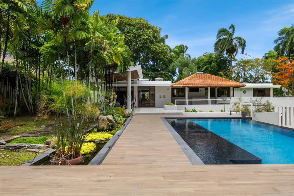1841 BEGONIA ST, SANTA MARIA San Juan, PR 00927
