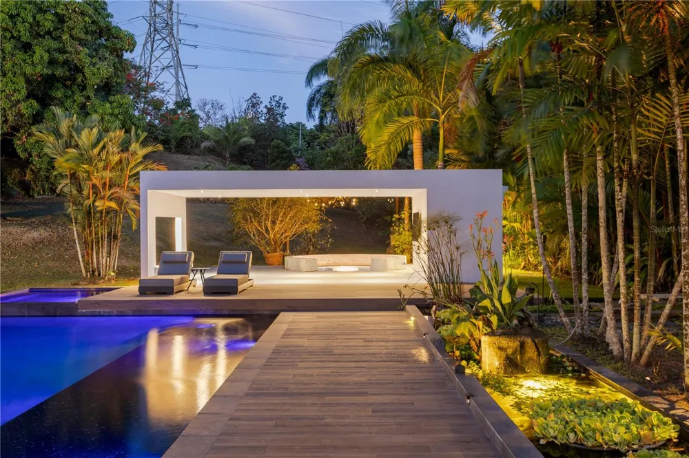 1841 BEGONIA ST, SANTA MARIA San Juan, PR 00927