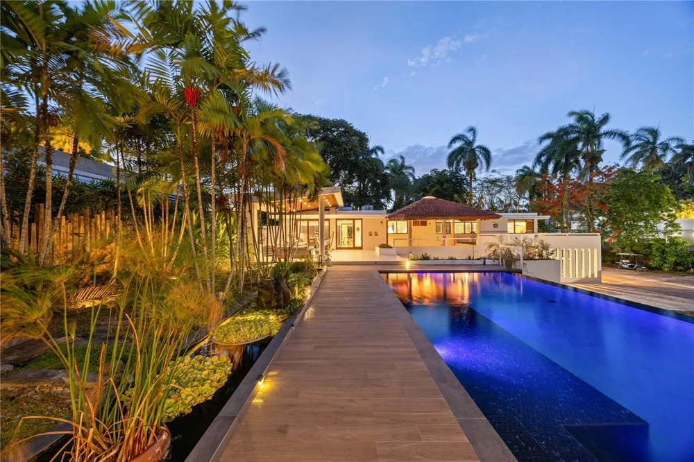 1841 BEGONIA ST, SANTA MARIA San Juan, PR 00927