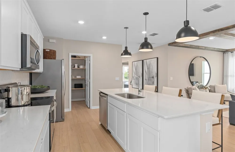 10740 LEAFY LAUREL STREET Orlando, FL 32829