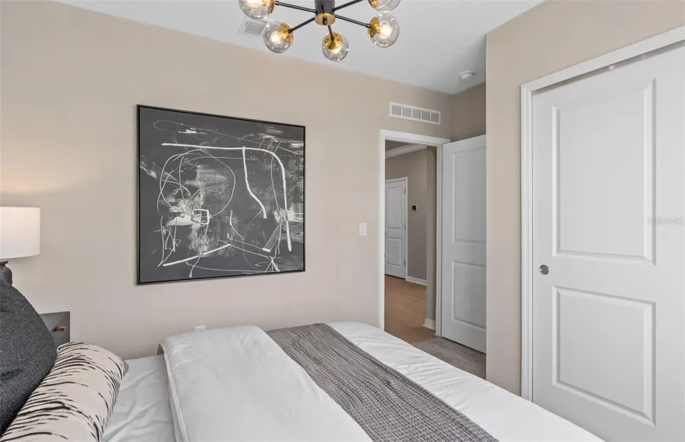 10740 LEAFY LAUREL STREET Orlando, FL 32829