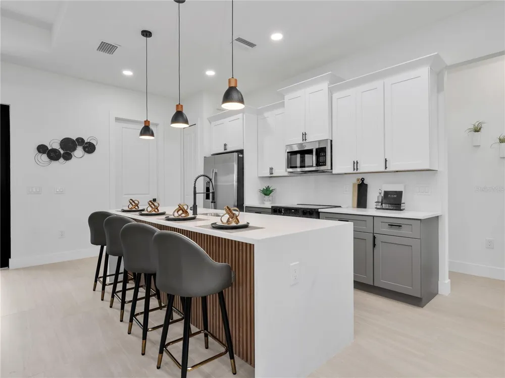 1704 NW 6TH PLACE Cape Coral, FL 33993