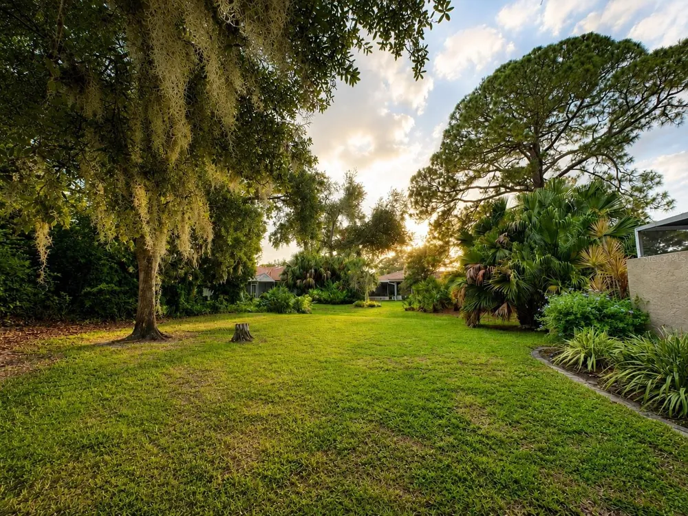 5608 37TH STREET E #26 Bradenton, FL 34203