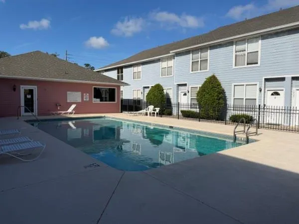 3940 SW 20TH AVENUE #1107 Gainesville, FL 32607