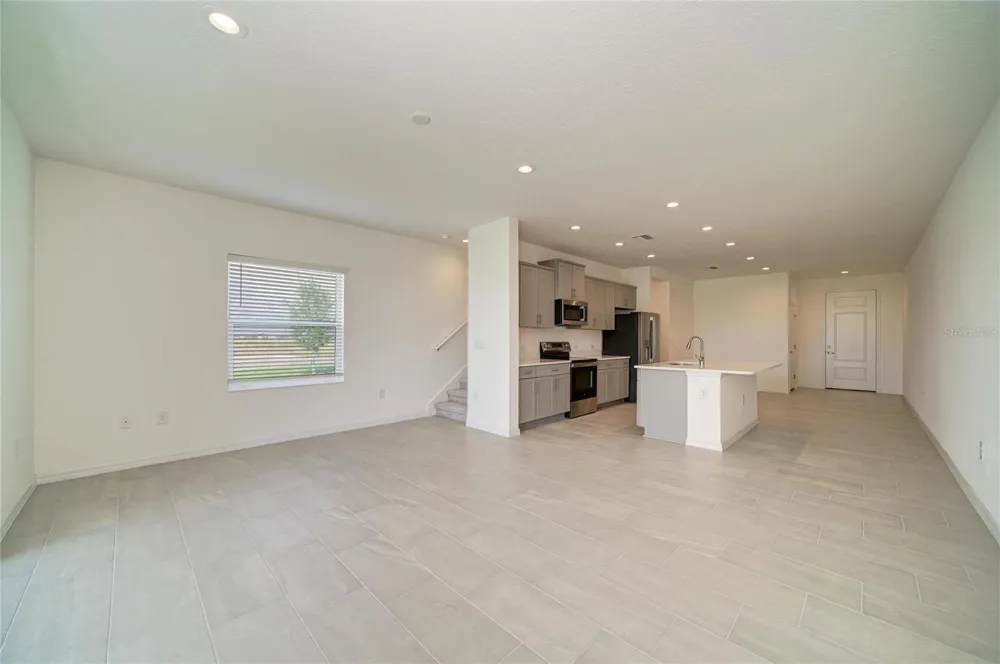 2206 WASHINGTON PALM COURT Bradenton, FL 34212
