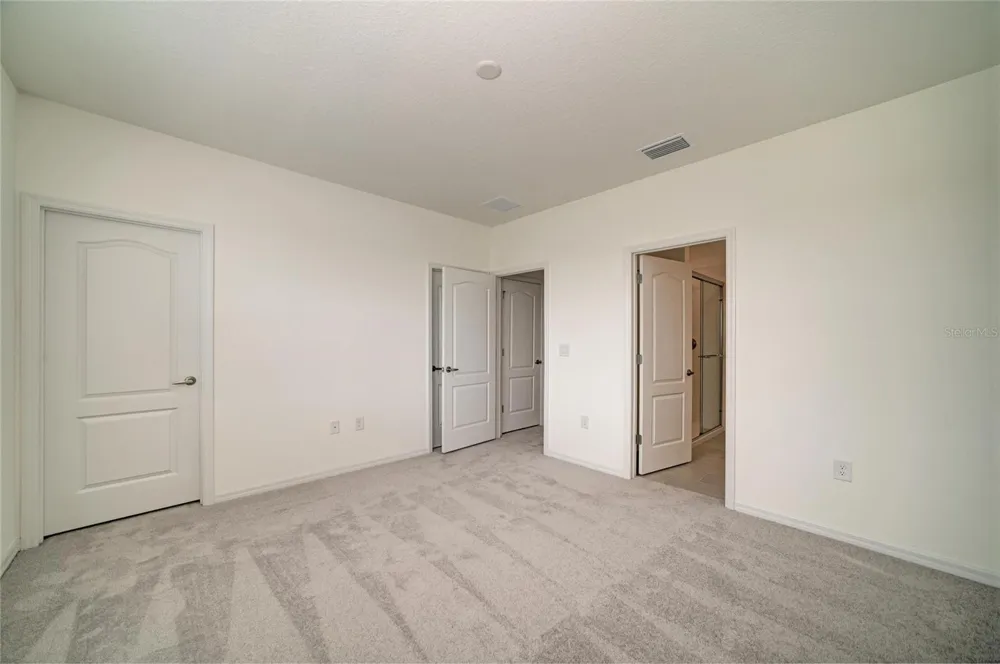 2206 WASHINGTON PALM COURT Bradenton, FL 34212
