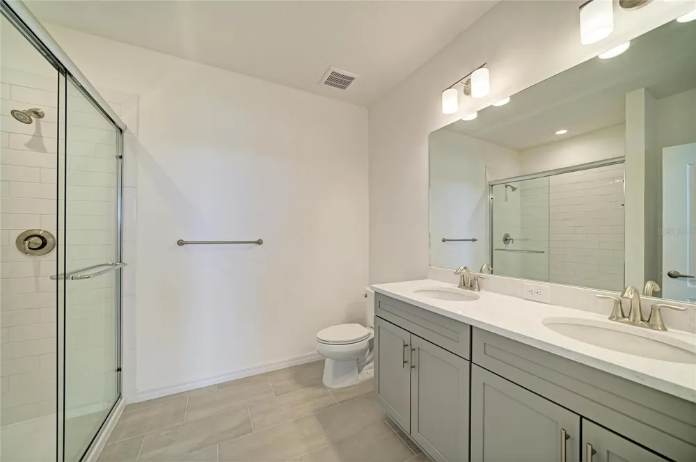 2206 WASHINGTON PALM COURT Bradenton, FL 34212