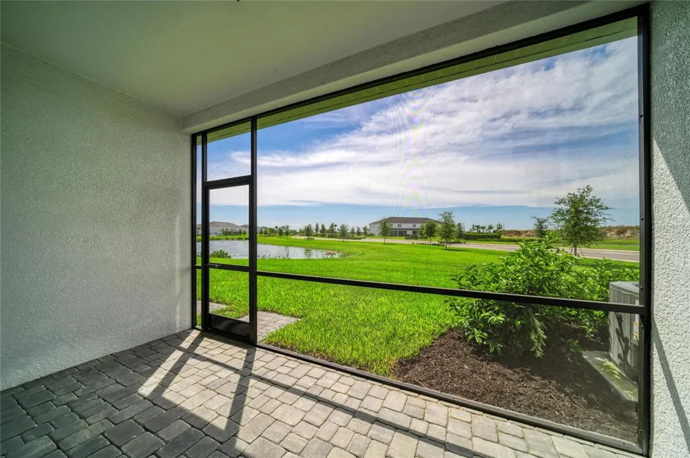2206 WASHINGTON PALM COURT Bradenton, FL 34212