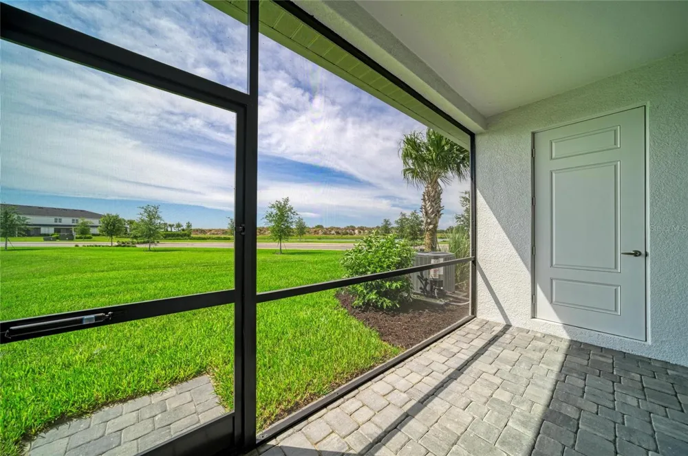 2206 WASHINGTON PALM COURT Bradenton, FL 34212