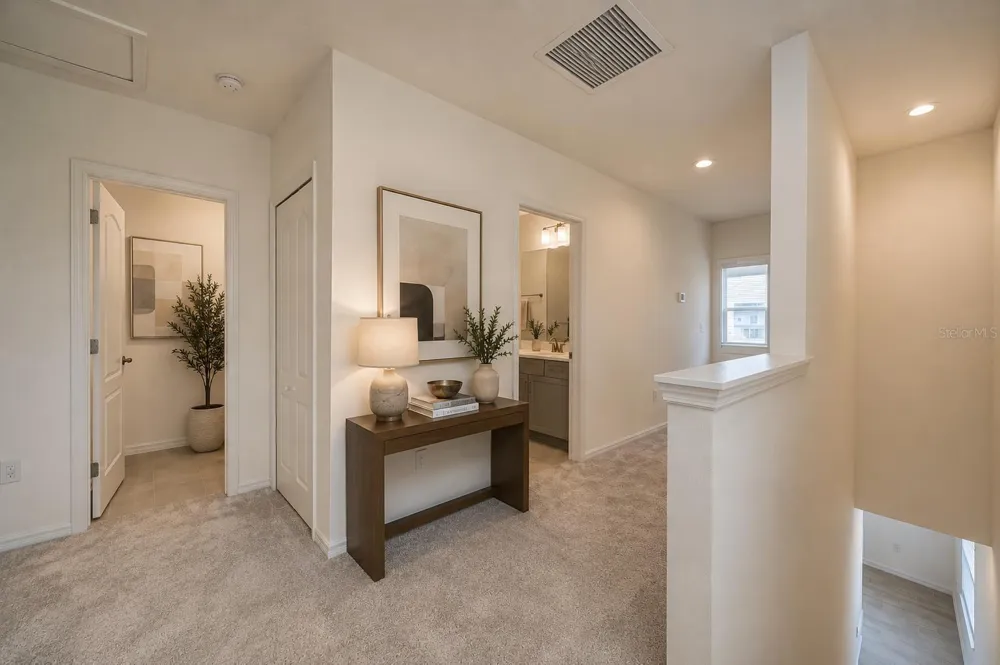 2206 WASHINGTON PALM COURT Bradenton, FL 34212