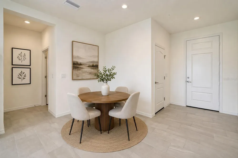 2206 WASHINGTON PALM COURT Bradenton, FL 34212