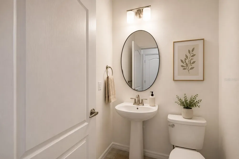 2206 WASHINGTON PALM COURT Bradenton, FL 34212