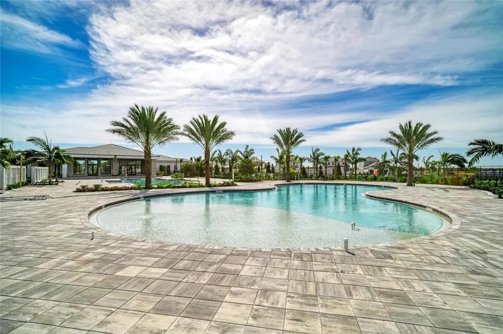 2206 WASHINGTON PALM COURT Bradenton, FL 34212