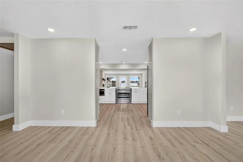 1225 HOFFNER AVENUE Orlando, FL 32809