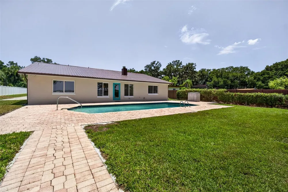 1225 HOFFNER AVENUE Orlando, FL 32809