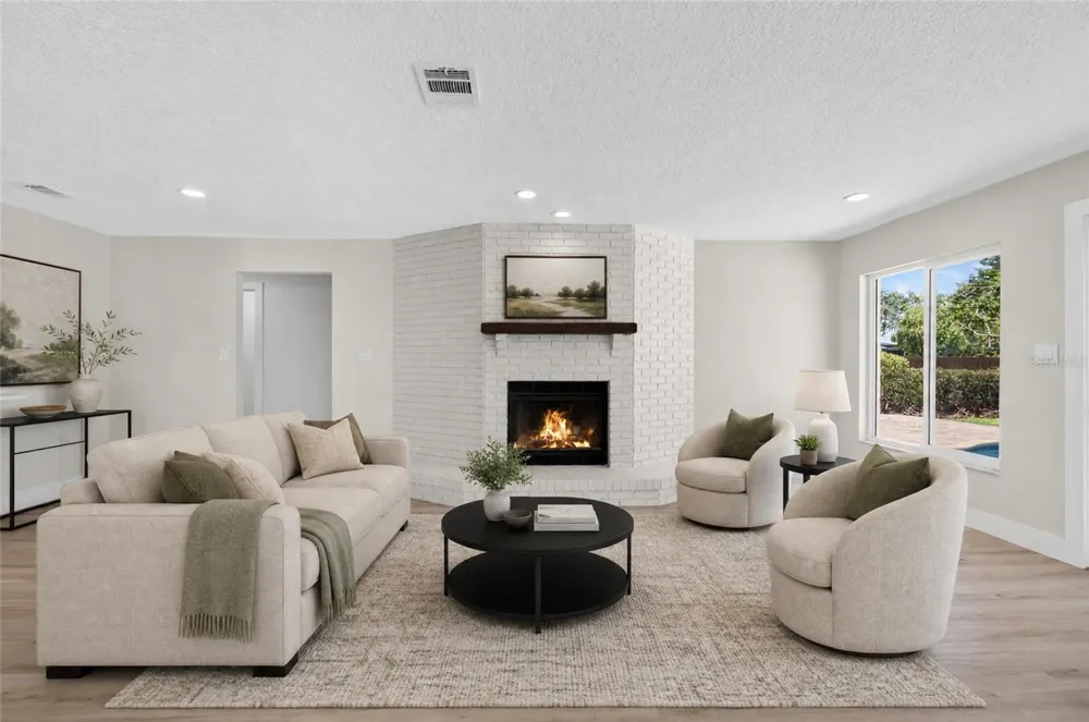 1225 HOFFNER AVENUE Orlando, FL 32809
