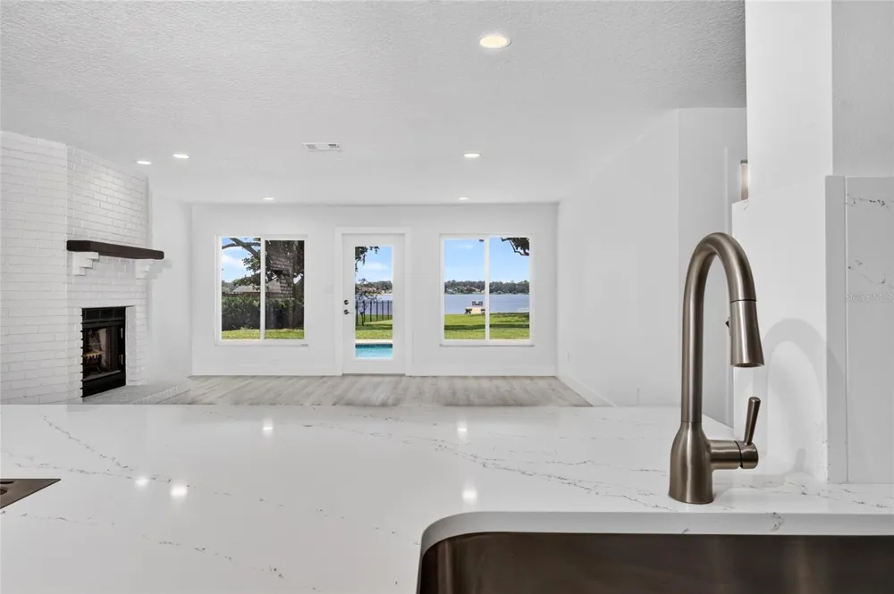 1225 HOFFNER AVENUE Orlando, FL 32809