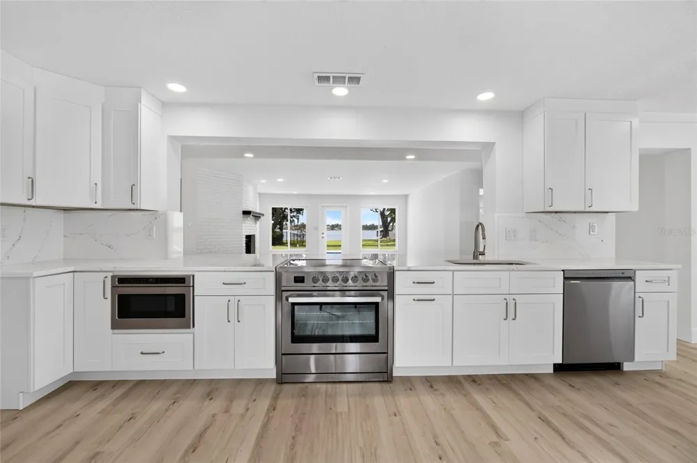 1225 HOFFNER AVENUE Orlando, FL 32809