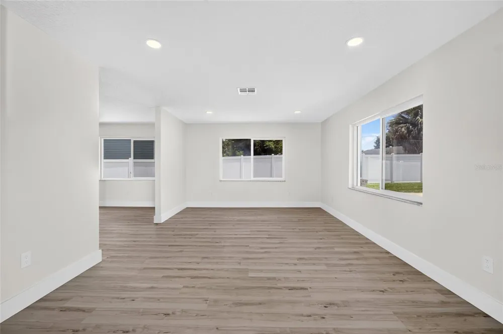 1225 HOFFNER AVENUE Orlando, FL 32809