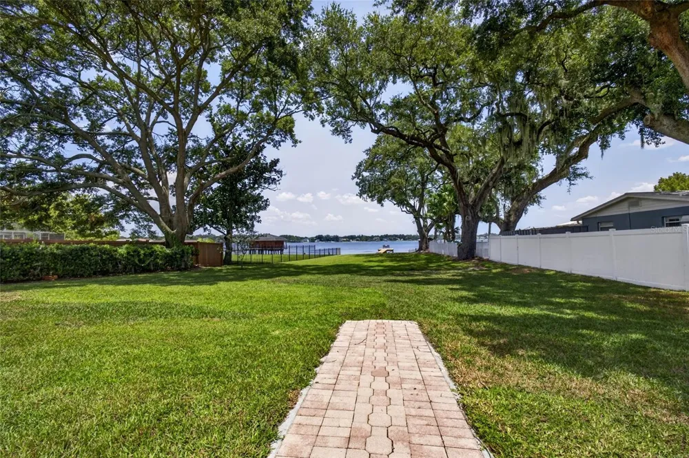 1225 HOFFNER AVENUE Orlando, FL 32809