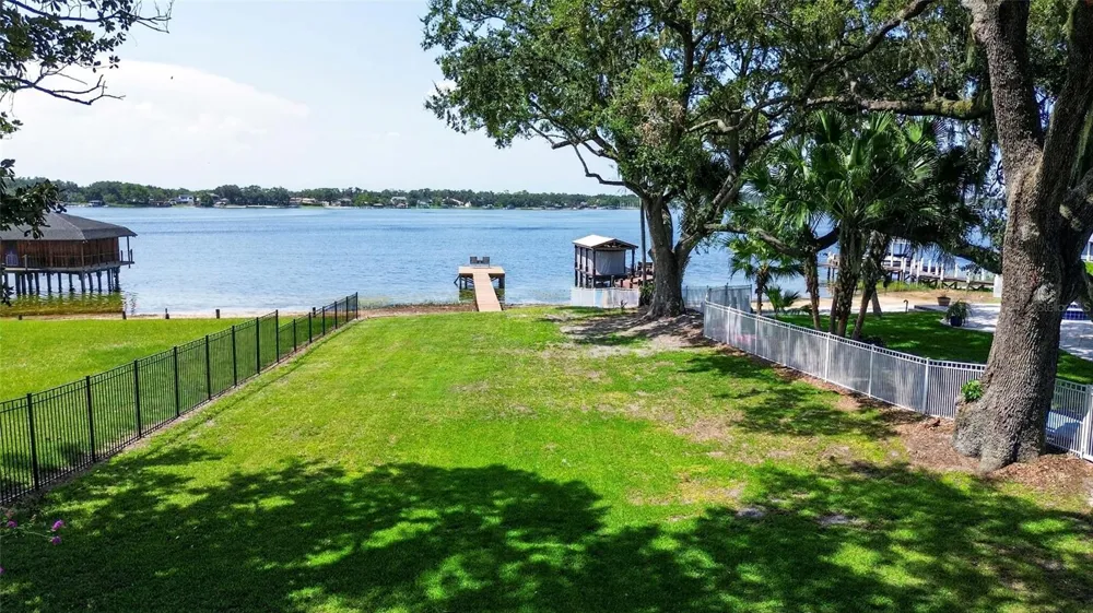 1225 HOFFNER AVENUE Orlando, FL 32809