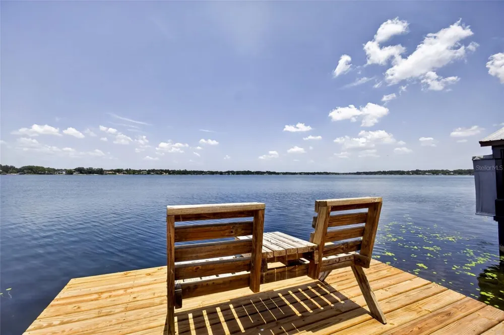 1225 HOFFNER AVENUE Orlando, FL 32809