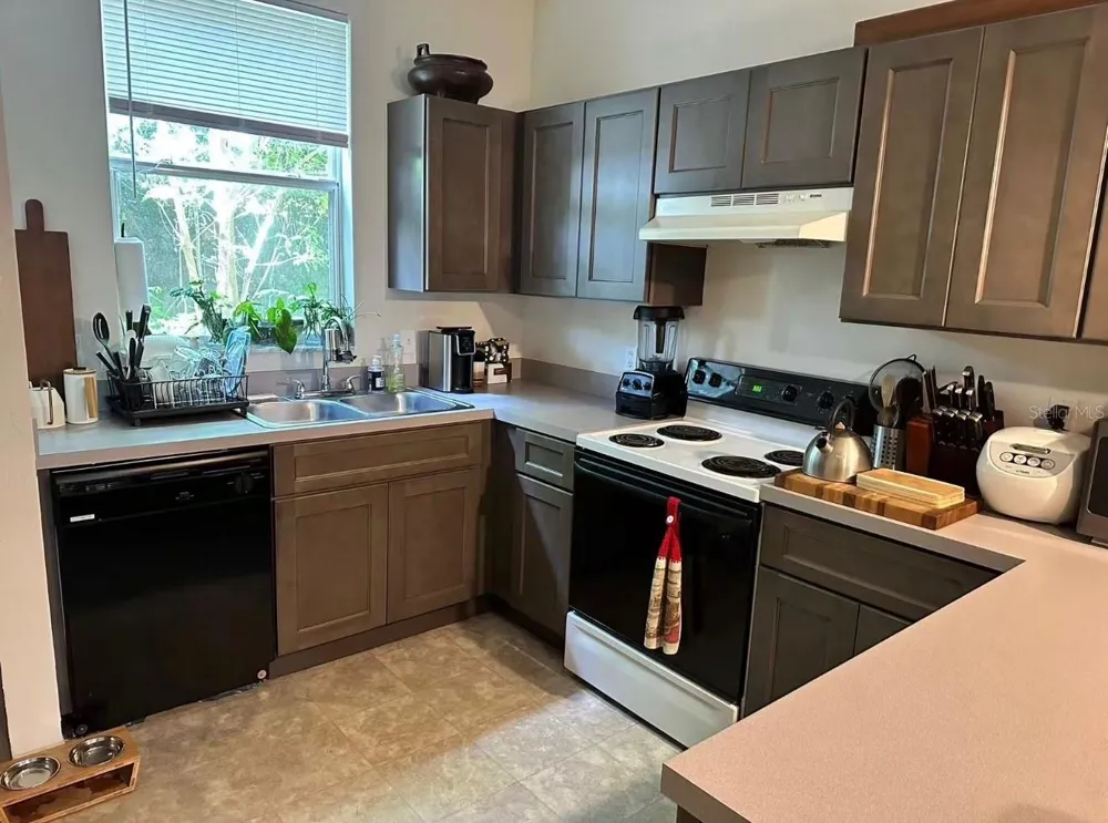 3940 SW 20TH AVENUE #1107 Gainesville, FL 32607